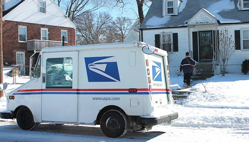 US Postal Service in winter